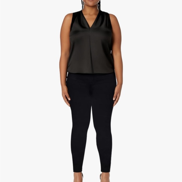 Black sleeveless top. Medium - Picture 2 of 7